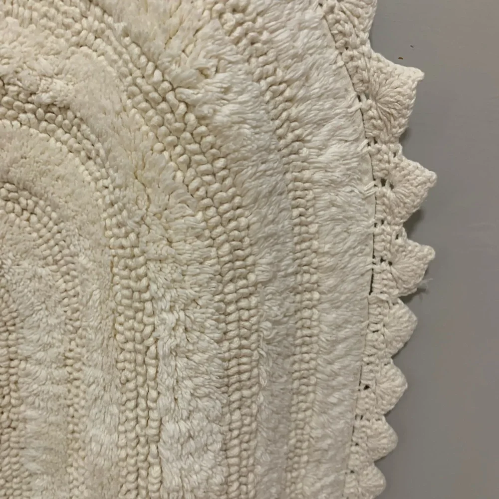 Crochet border Cream Bath Rug
